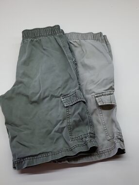 Cherokee Youth Cargo Shorts in Olive Green & Light Gray